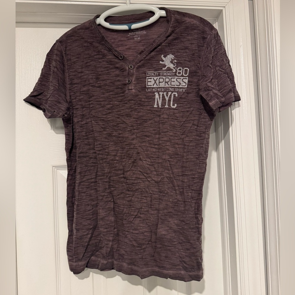 Express Maroon Graphic‎ T-Shirt size Medium